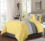 EMBELLISH HORIZONTAL PLEATS DUVET SET